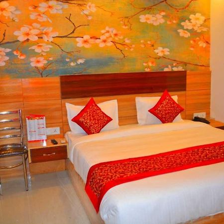 Hotel O Alpha Stay นิวเดลี ภายนอก รูปภาพ