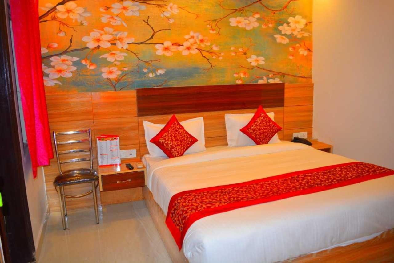 Hotel O Alpha Stay นิวเดลี ภายนอก รูปภาพ