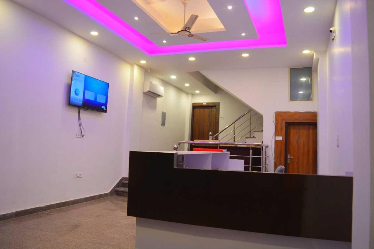 Hotel O Alpha Stay นิวเดลี ภายนอก รูปภาพ